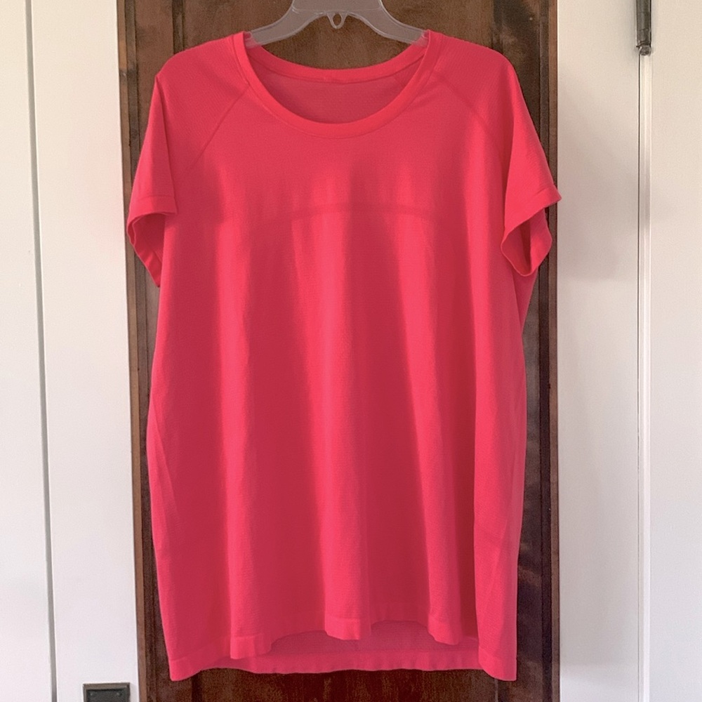 lululemon athletica Pink Short Sleeve Tee